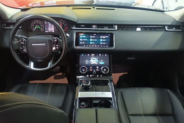 Used Land Rover Range Velar 2018 P250 S Center Console