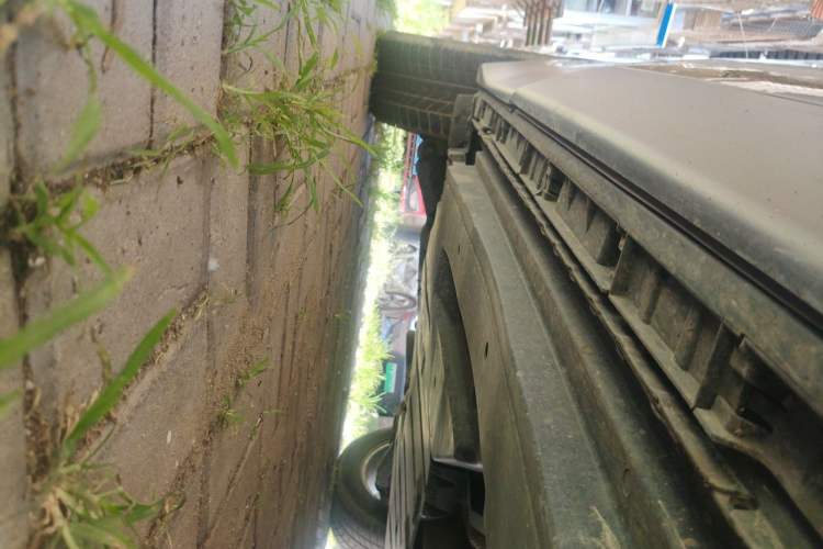 Used Land Rover Range Velar 2018 P250 S Chassis Front Right