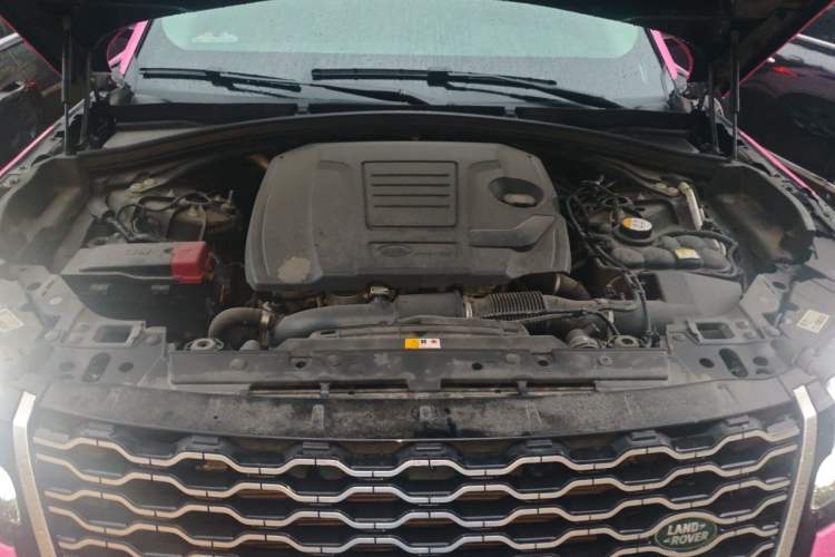 Used Land Rover Range Velar 2018 P250 S Engine Bay