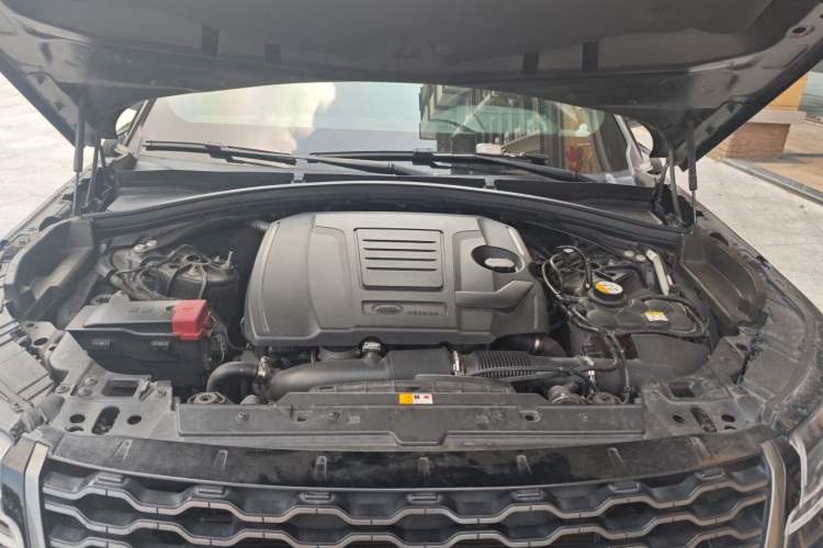 Used Land Rover Range Velar 2018 P300 R-DYNAMIC S Engine Bay