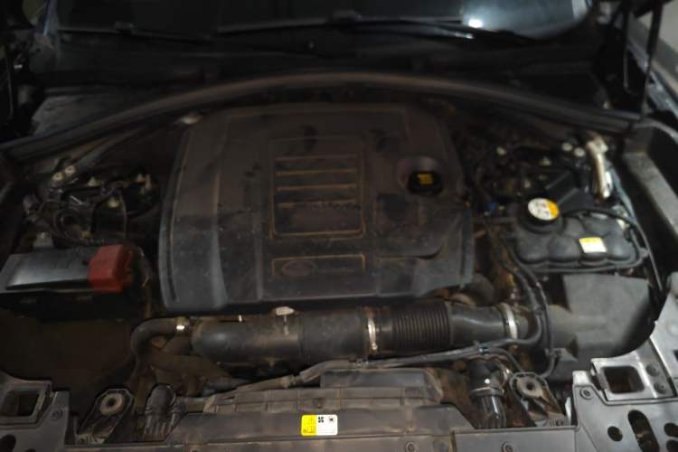 Used Land Rover Range Velar 2018 P250 S Engine Bay