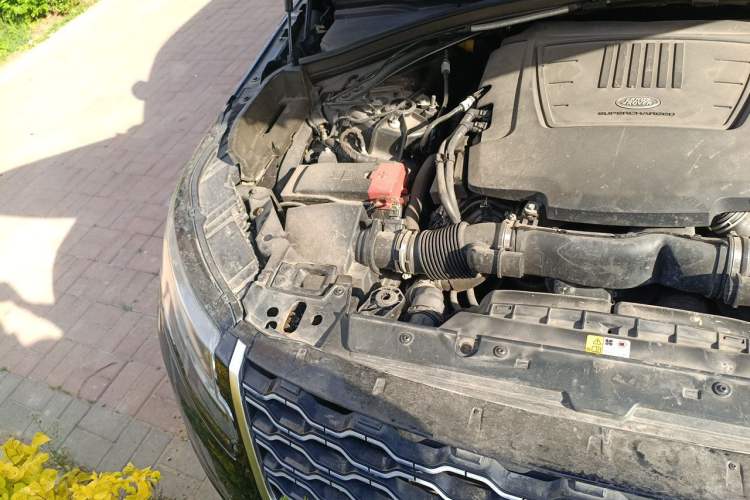 Used Land Rover Range Velar 2018 P380 S Engine Bay Right