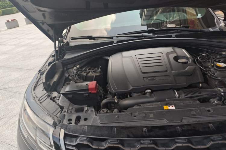 Used Land Rover Range Velar 2018 P300 R-DYNAMIC S Engine Bay Right