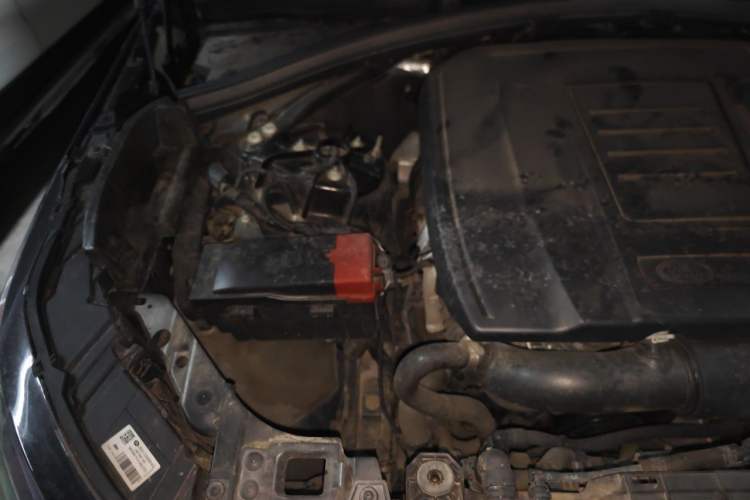 Used Land Rover Range Velar 2018 P250 S Engine Bay Right