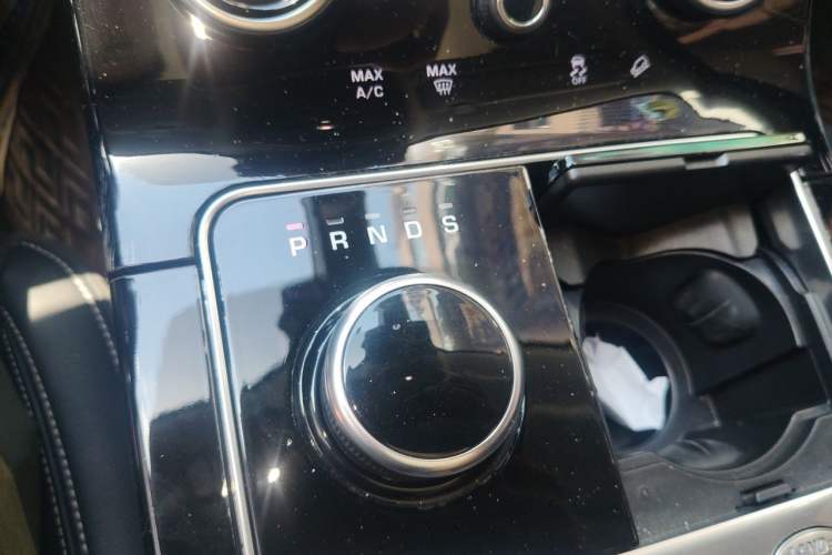 Used Land Rover Range Velar 2018 P250 S Gear Lever