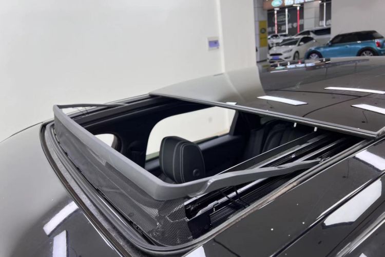 Used Land Rover Range Velar 2018 P300 S Headliner