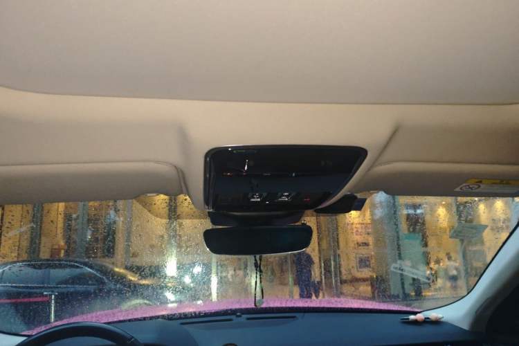 Used Land Rover Range Velar 2018 P250 S Headliner