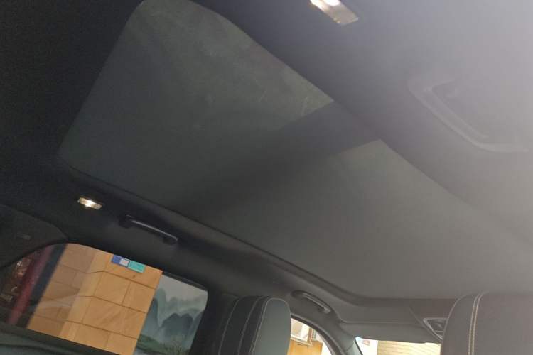 Used Land Rover Range Velar 2018 P300 R-DYNAMIC S Headliner