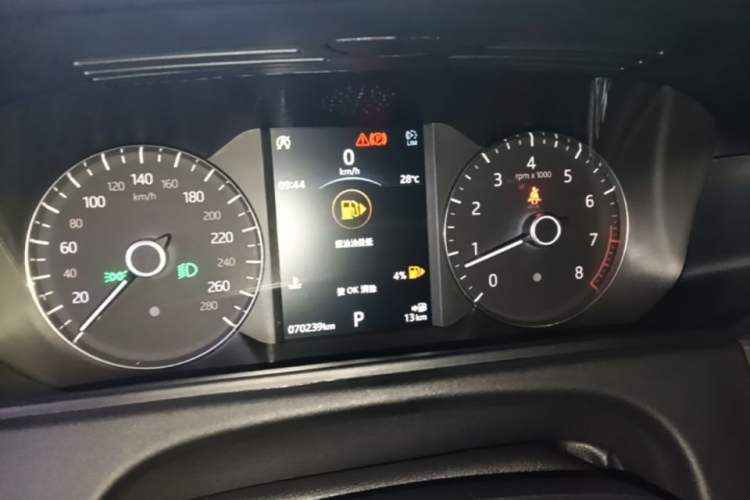 Used Land Rover Range Velar 2018 P250 S Instrument Cluster
