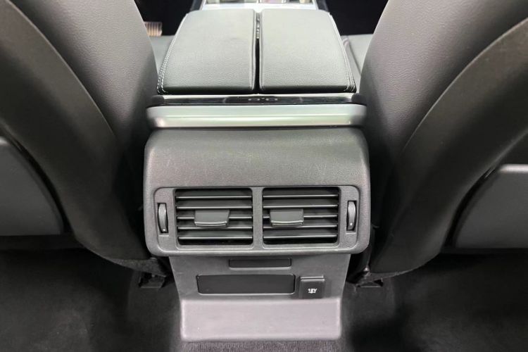 Used Land Rover Range Velar 2018 P300 S Interior 12
