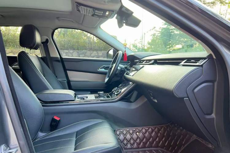 Used Land Rover Range Velar 2018 P300 S Interior 4
