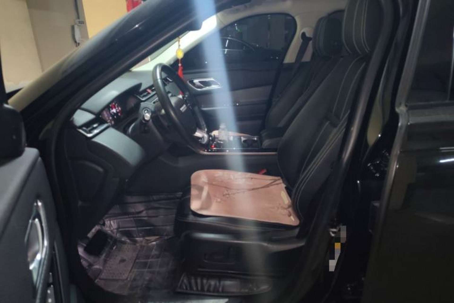 Used Land Rover Range Velar 2018 P380 R-DYNAMIC S Left Front Seat