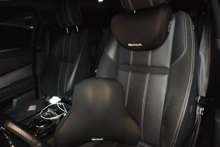 Used Land Rover Range Velar 2018 P250 S Left Front Seat