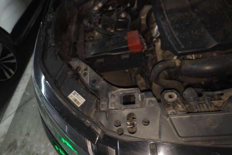 Used Land Rover Range Velar 2018 P250 S Right Front Headlight