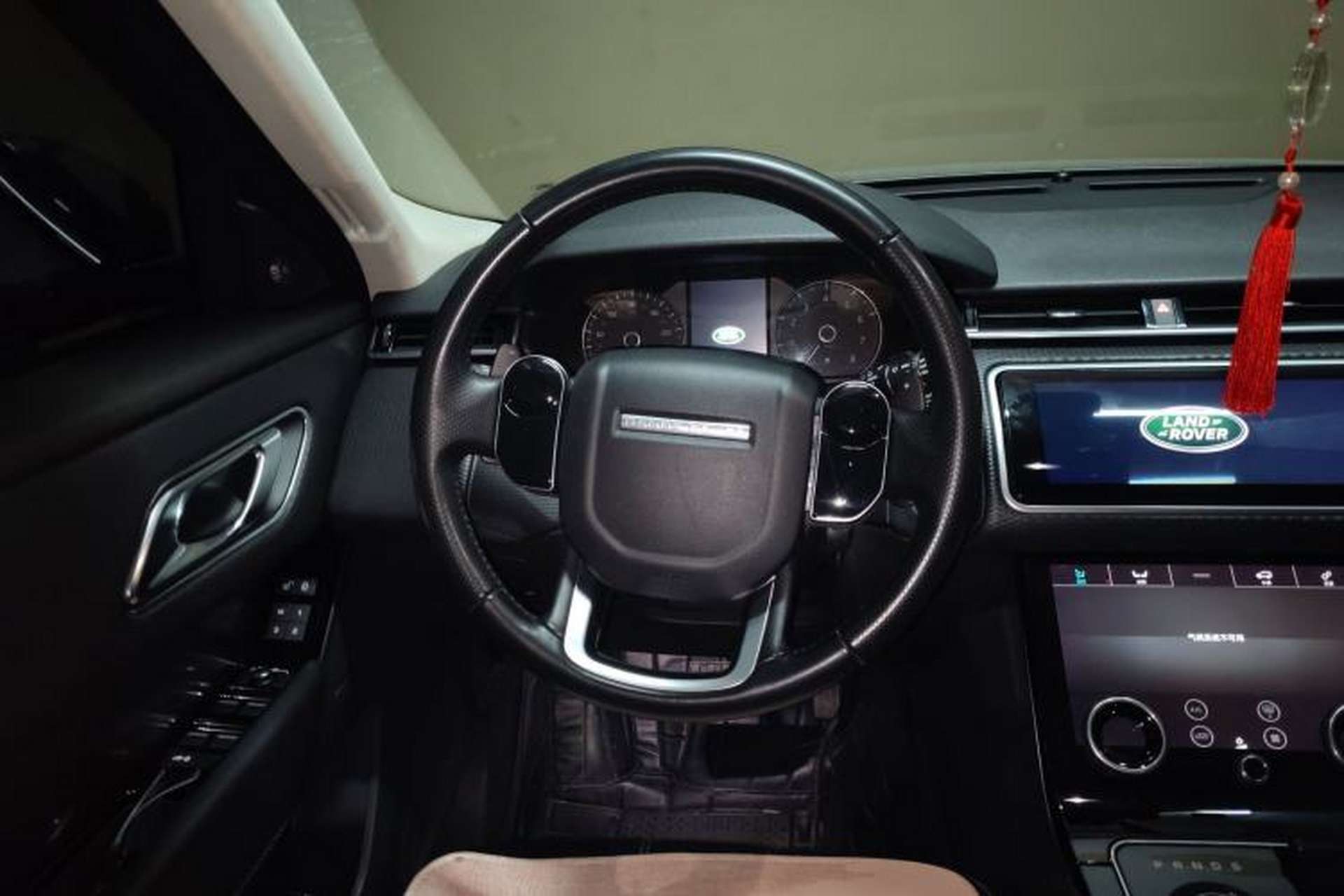 Used Land Rover Range Velar 2018 P380 R-DYNAMIC S Steering Wheel