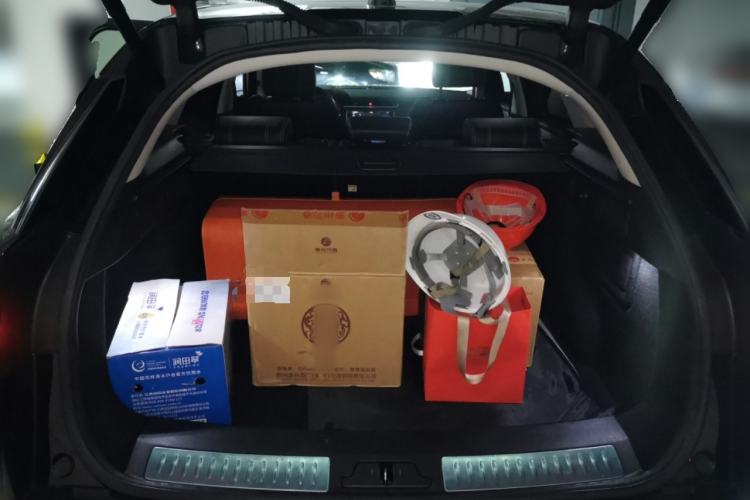 Used Land Rover Range Velar 2018 P380 S Trunk