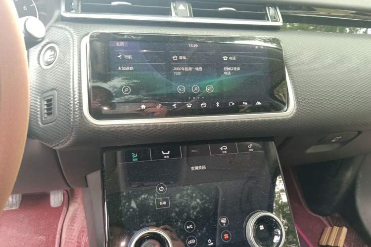 Used Land Rover Range Velar 2018 P300 S Audio And AC Panel