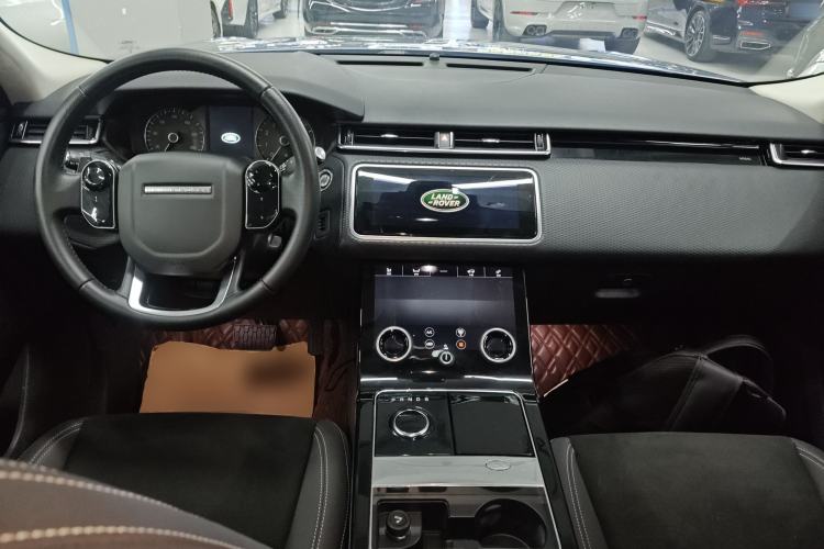 Used Land Rover Range Velar 2018 P250 S Center Console