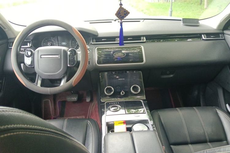 Used Land Rover Range Velar 2018 P300 S Center Console