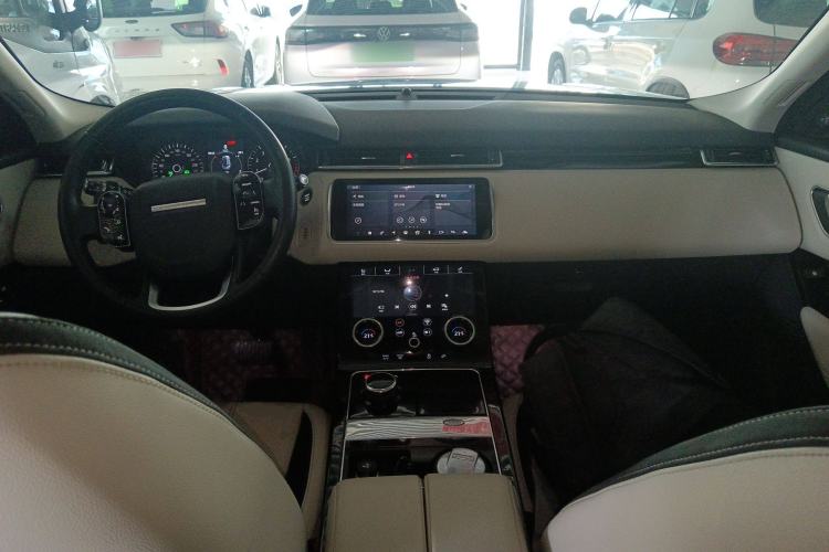 Used Land Rover Range Velar 2018 P380 S Center Console