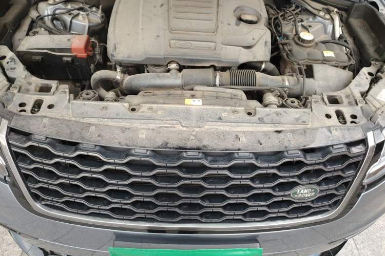 Used Land Rover Range Velar 2018 P250 S Engine Bay