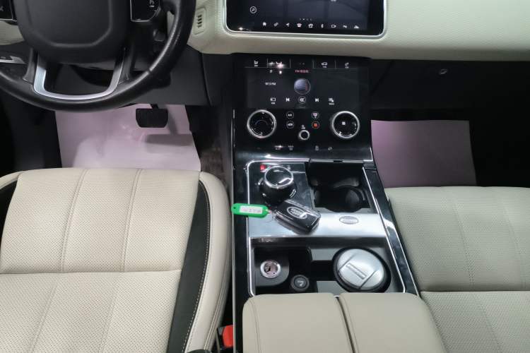 Used Land Rover Range Velar 2018 P380 S Gear Lever