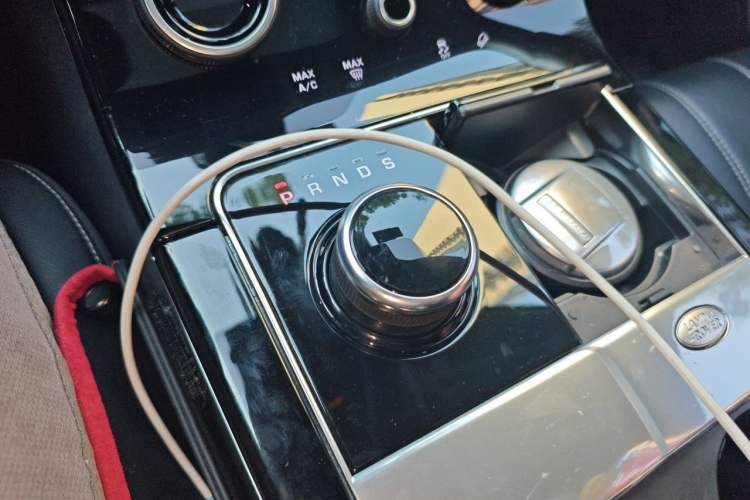 Used Land Rover Range Velar 2018 P300 S Gear Lever