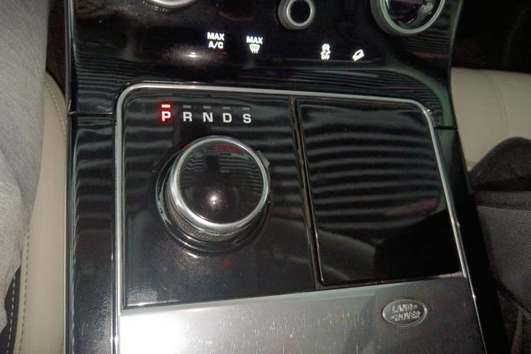 Used Land Rover Range Velar 2018 P380 S Gear Lever