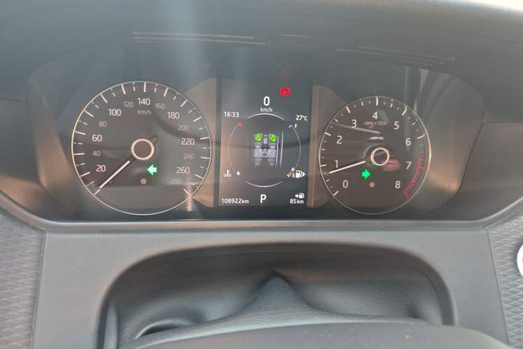 Used Land Rover Range Velar 2018 P300 S Instrument Cluster