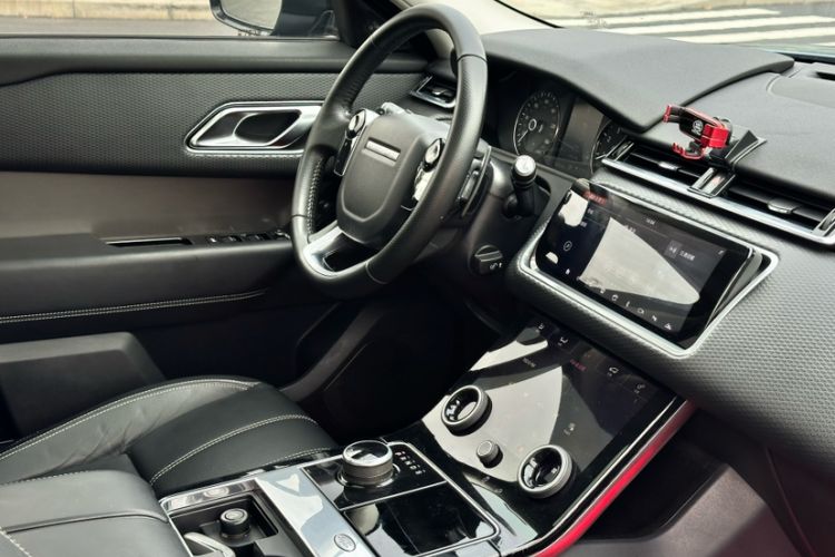 Used Land Rover Range Velar 2018 P250 S Interior 11