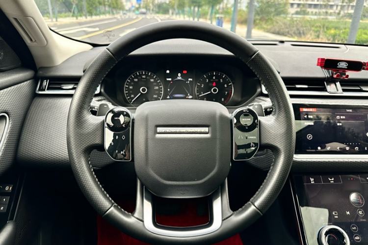 Used Land Rover Range Velar 2018 P250 S Interior 3