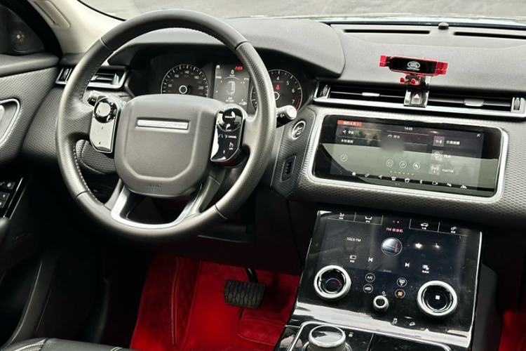 Used Land Rover Range Velar 2018 P250 S Interior 4