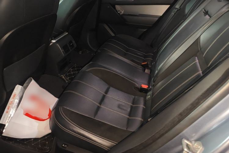 Used Land Rover Range Velar 2018 P380 R-DYNAMIC S Left Rear Seat
