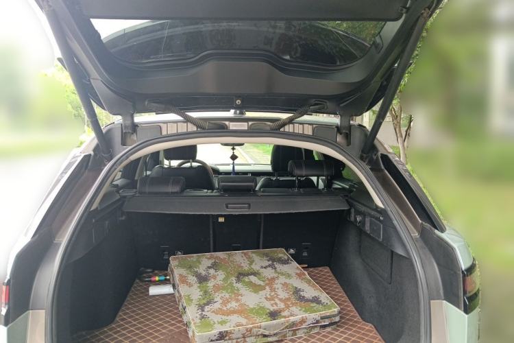 Used Land Rover Range Velar 2018 P300 S Trunk