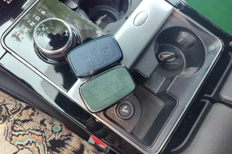 Used Land Rover Range Velar 2018 P380 R-DYNAMIC SE Vehicle Key