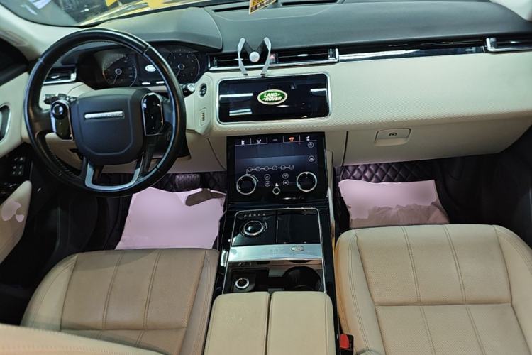 Used Land Rover Range Velar 2018 P380 S Center Console