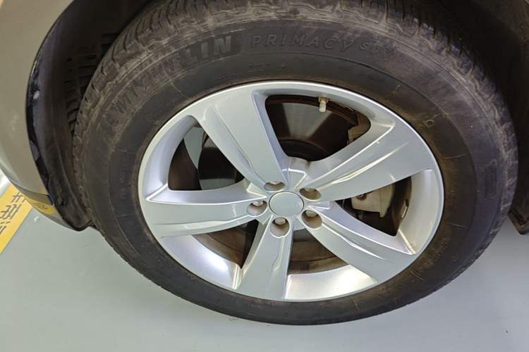 Used Land Rover Range Velar 2018 P380 S Left Front Wheel Hub