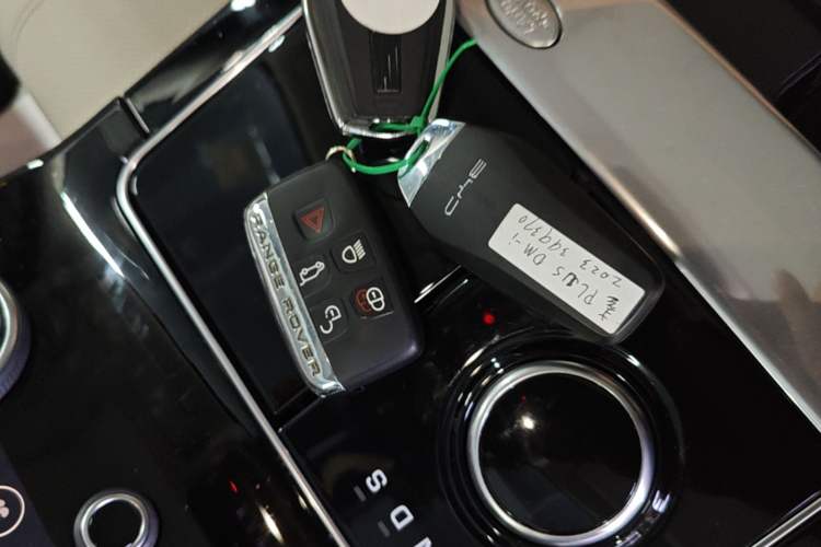 Used Land Rover Range Velar 2018 P380 S Vehicle Key