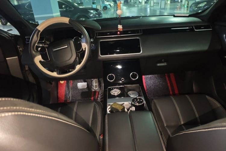 Used Land Rover Range Velar 2018 P300 S Center Console