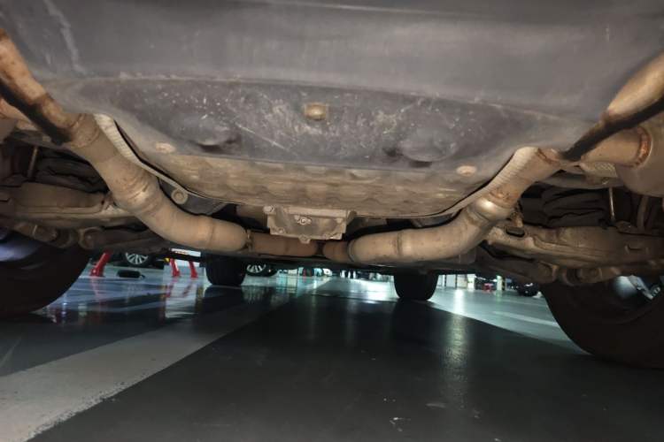 Used Land Rover Range Velar 2018 P300 S Chassis Rear