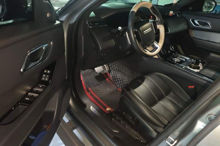 Used Land Rover Range Velar 2018 P300 S Driver Seat