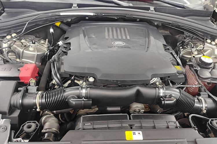 Used Land Rover Range Velar 2018 P380 R-DYNAMIC SE Engine Bay