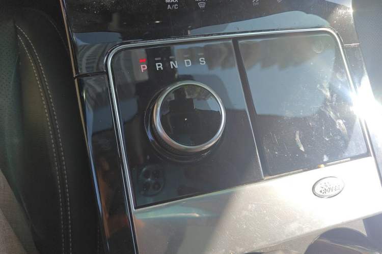 Used Land Rover Range Velar 2018 P380 S Gear Lever
