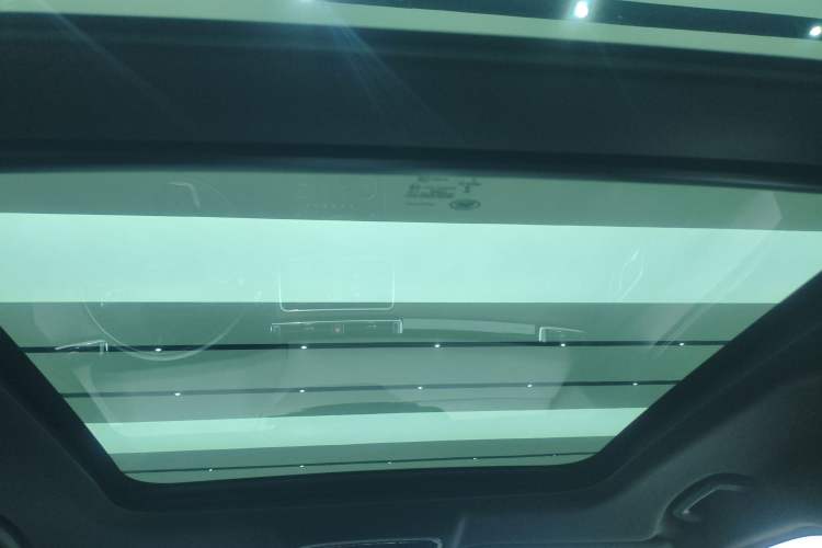 Used Land Rover Range Velar 2018 P380 R-DYNAMIC SE Headliner