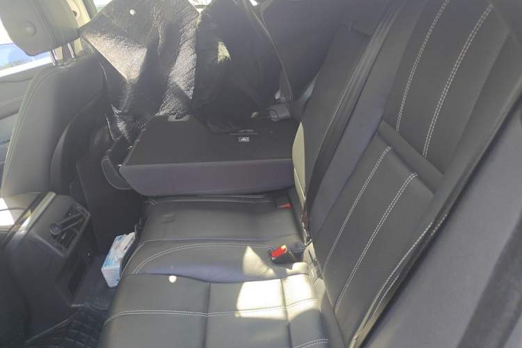 Used Land Rover Range Velar 2018 P380 S Left Rear Seat