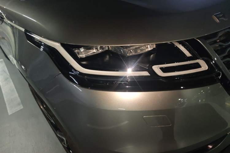 Used Land Rover Range Velar 2018 P300 S Right Front Headlight