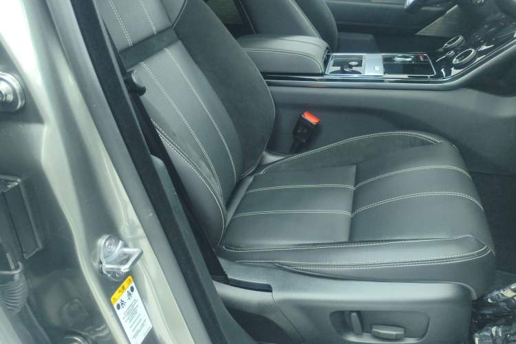 Used Land Rover Range Velar 2018 P380 R-DYNAMIC SE Right Front Seat