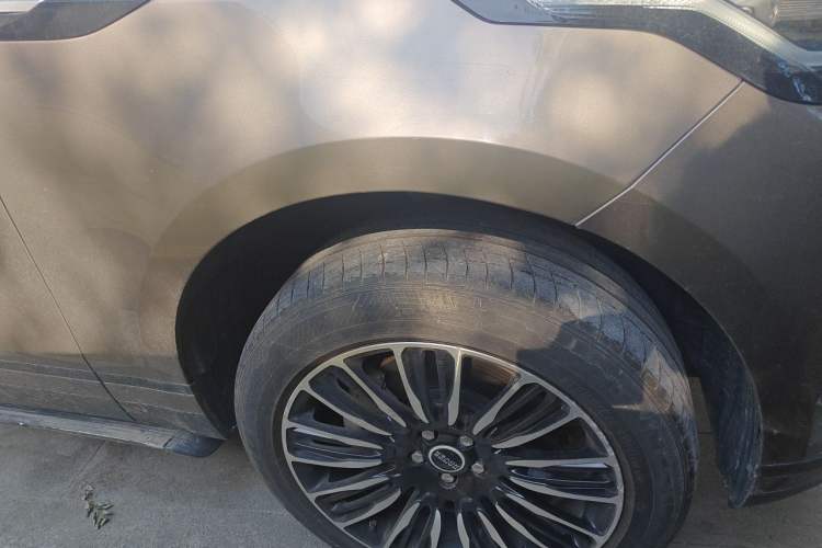 Used Land Rover Range Velar 2018 P380 S Right Front Wheel Hub