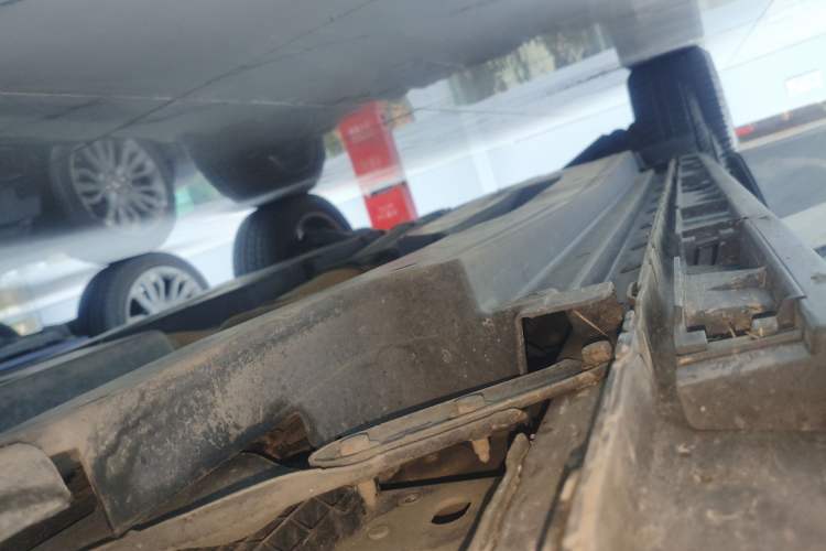 Used Land Rover Range Velar 2018 P380 R-DYNAMIC SE Right Side Sill