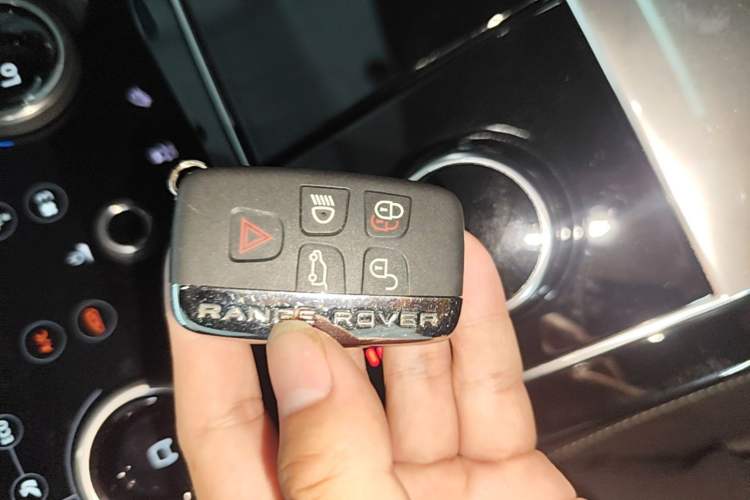 Used Land Rover Range Velar 2018 P380 R-DYNAMIC SE Vehicle Key